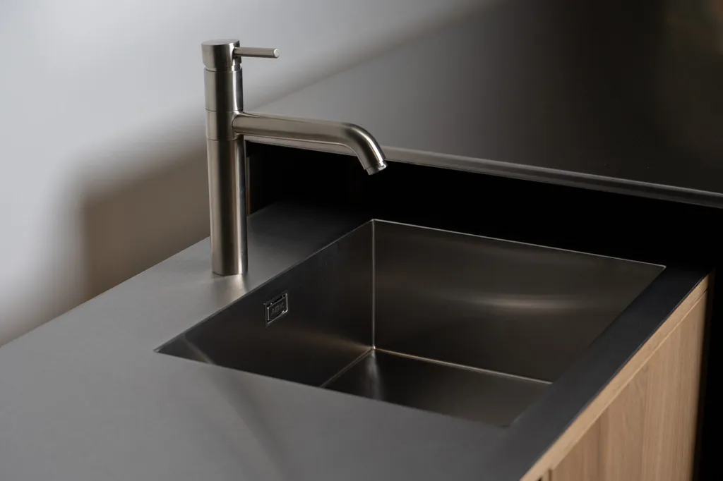 Évier inox dans cuisne extérier Bordeaux