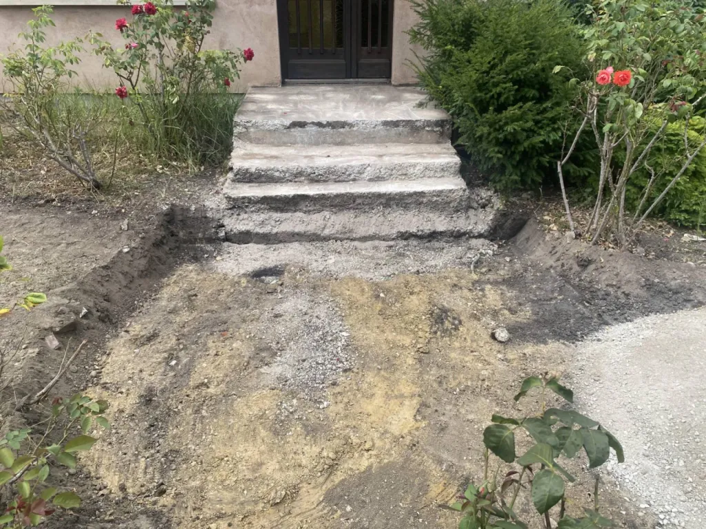 Rénovation d'un escalier extérieur pour une maison à Haguenau dans le Nord du Bas-Rhin CLK