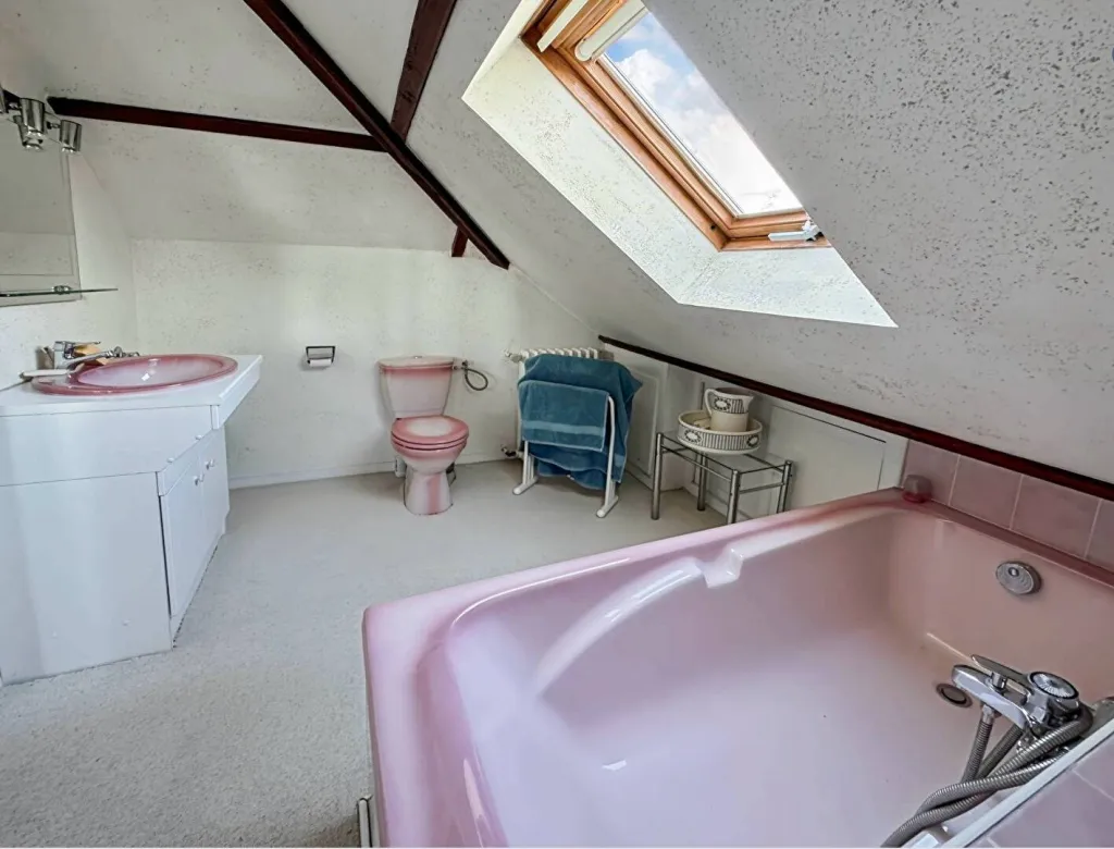 A vendre sur la commune de ST AUBIN LES ELBEUF maison de 85 m² habitables sur 711 m² de terrain