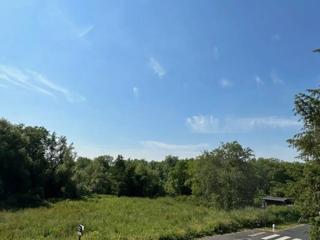 A saisir maison de 94 m² édifiée sur un terrain de 928 m² sur la commune de ORIVAL 76500