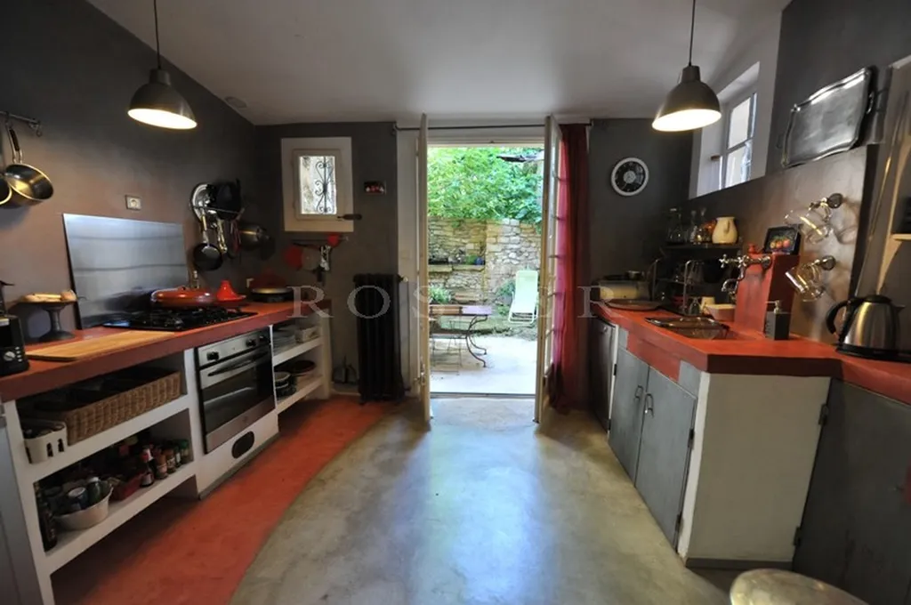 Authentique Hôtel Particulier  dans un village proche du Mont Ventoux