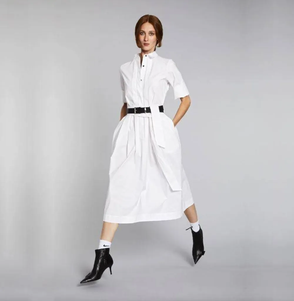 La nouvelle collection Printemps-été 2023 Lis Lareida, des pièces lifestyle, intemporelles, un look pointu.