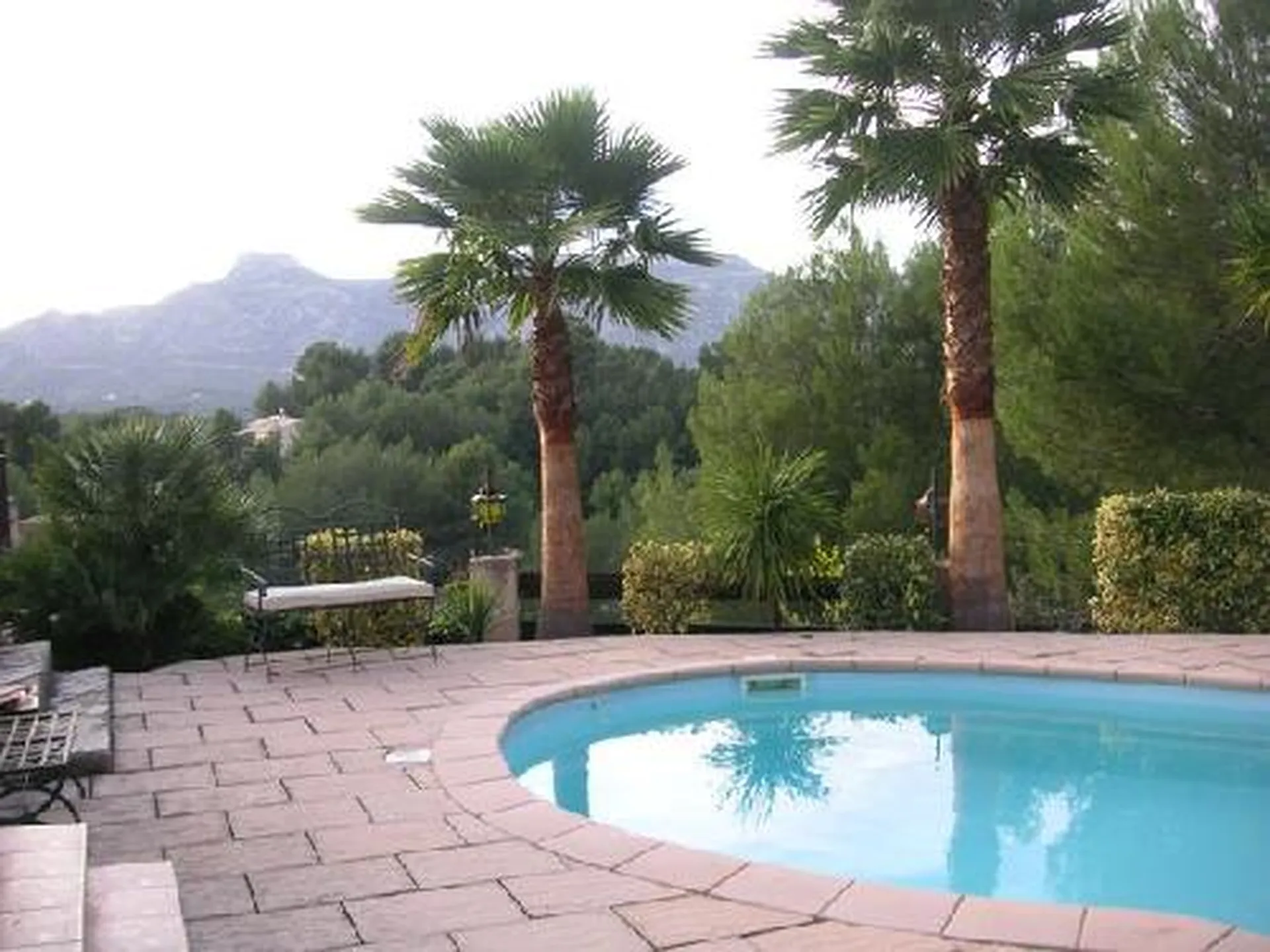 Villa 5/6 Roquevaire vue panoramique dégagée avec piscine