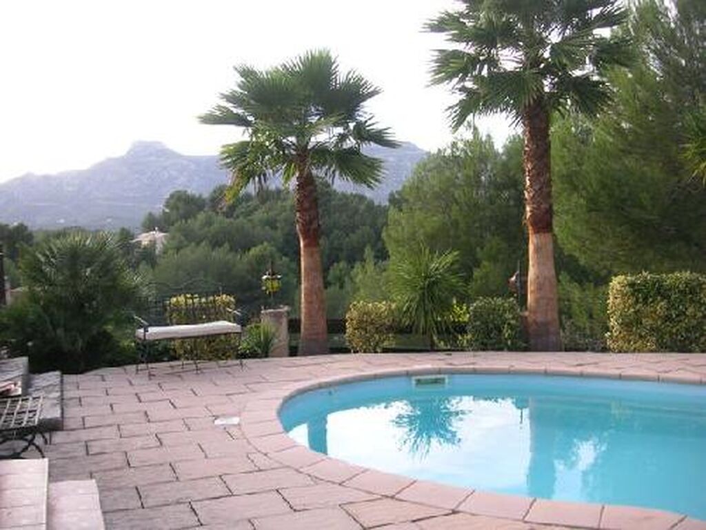 Villa 5/6 Roquevaire vue panoramique dégagée avec piscine