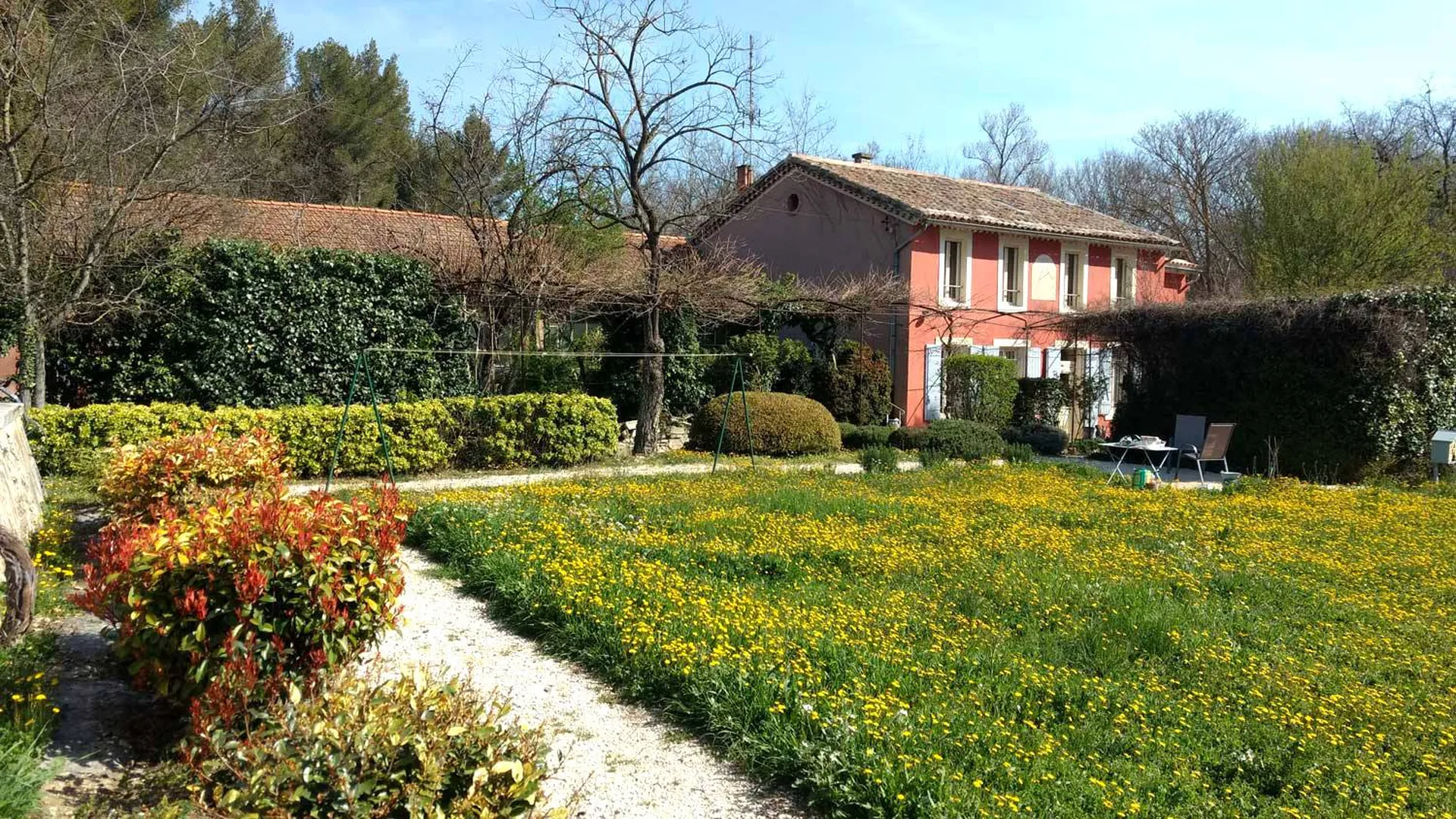 Vaucluse : Maison de maître début XIXème siècle avec vue remarquable à vendre à Carpentras   