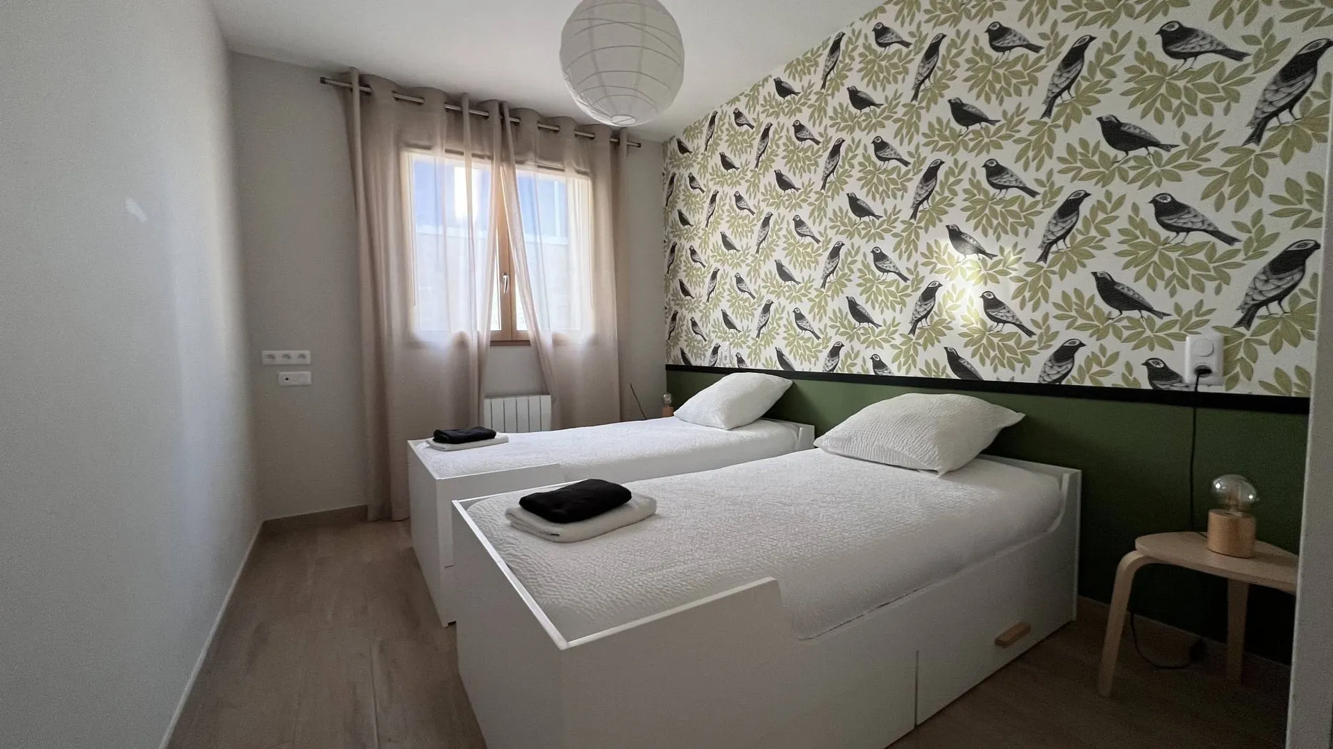 Immeuble de rapport à fort potentiel 186,5m² avec 5 appartements et garage 25m², idéal investisseurs, emplacement bord de mer à Criel-sur-Mer 76910