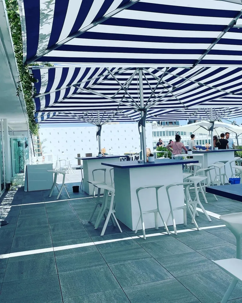 terrasse et parasols le Havre76