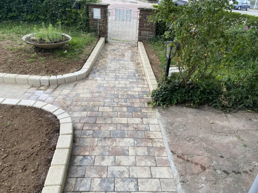 Aménagement extérieur d'une cour à Strasbourg CLK