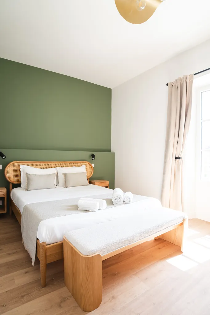 lit chambre lourmarin