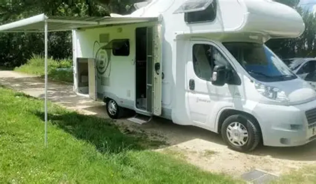 Estimation gratuite avec visibilité web pour camping car capucine Fiat Ducato à Givet dans la région Grand Est