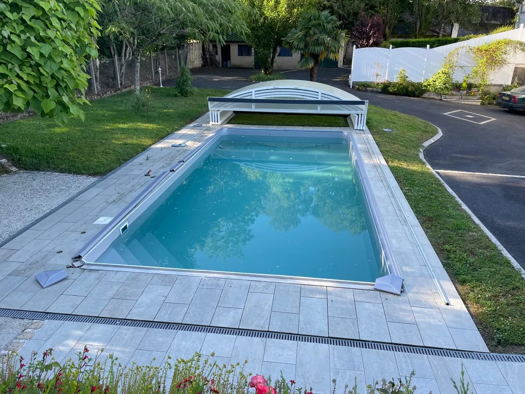 Remplacement du liner sur une piscine à la rochefoucauld en Charente 