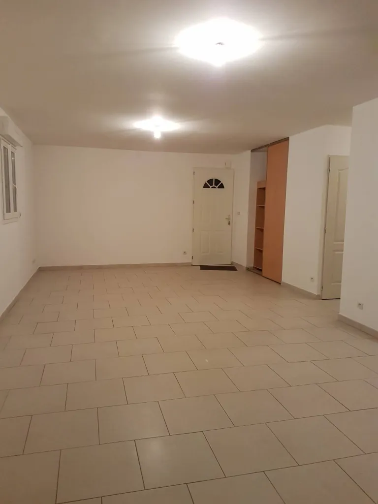 A vendre pavillon plain-pied de 78 m² habitable sur 500 m² de terrain sur la commune de VITOT 27110