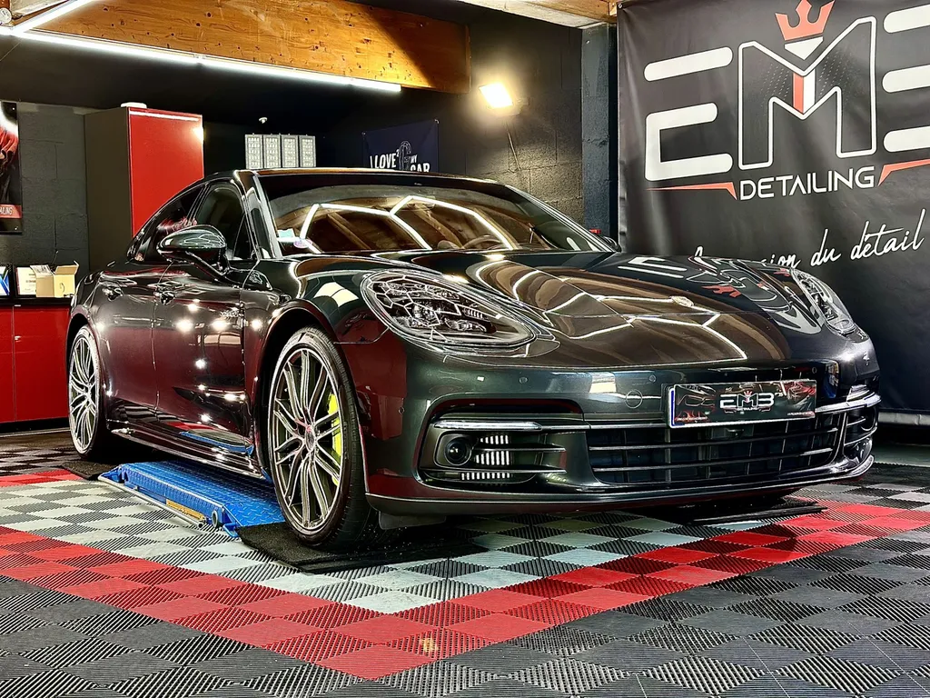 DETAILING Lyon traitement céramique carrosserie Porsche panamera 