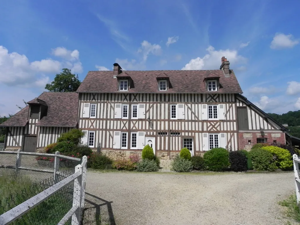 Rare à la vente, authentique Corps de Ferme en colombages sur plus de 3 hectares de terres, au cœur du Pays d'Auge 14