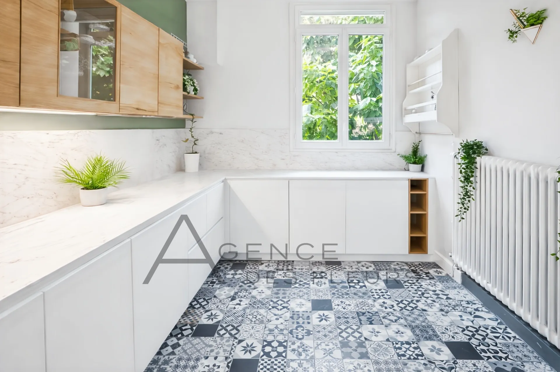 A saisir maison bourgeoise de 154 m² habitables édifiée sur un terrain de 344 m²