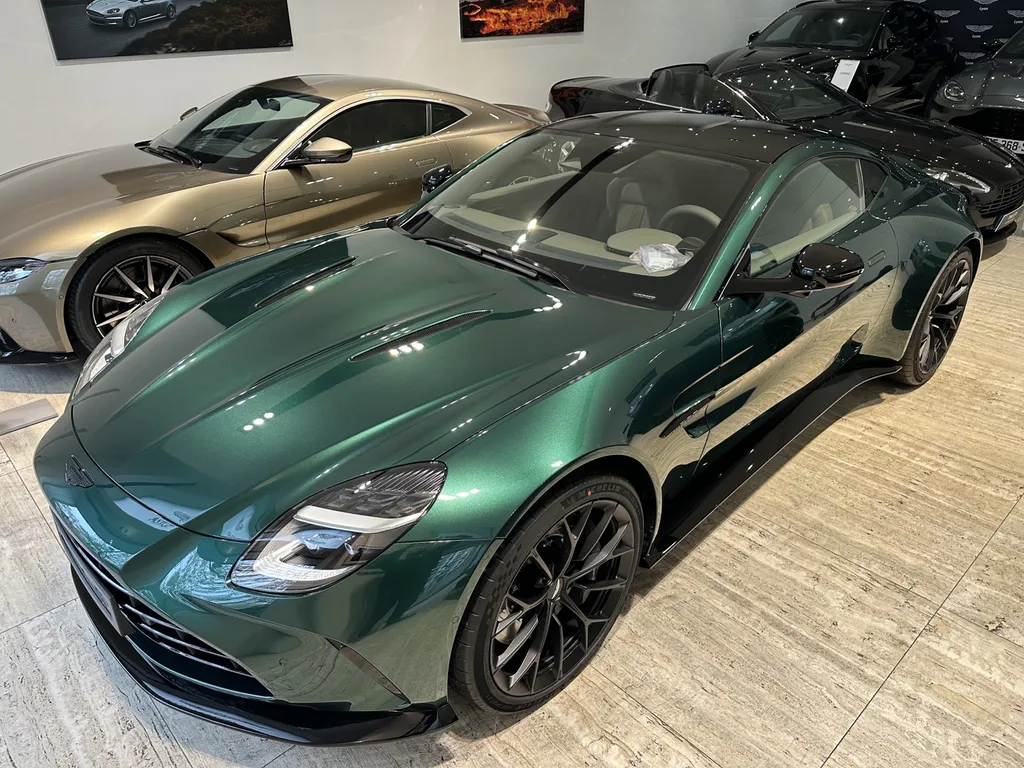 Film de protection PPF Aston Martin Vantage spécialiste de la protection carrosserie sur l’Ouest Lyonnais proche Tassin la demi lune 