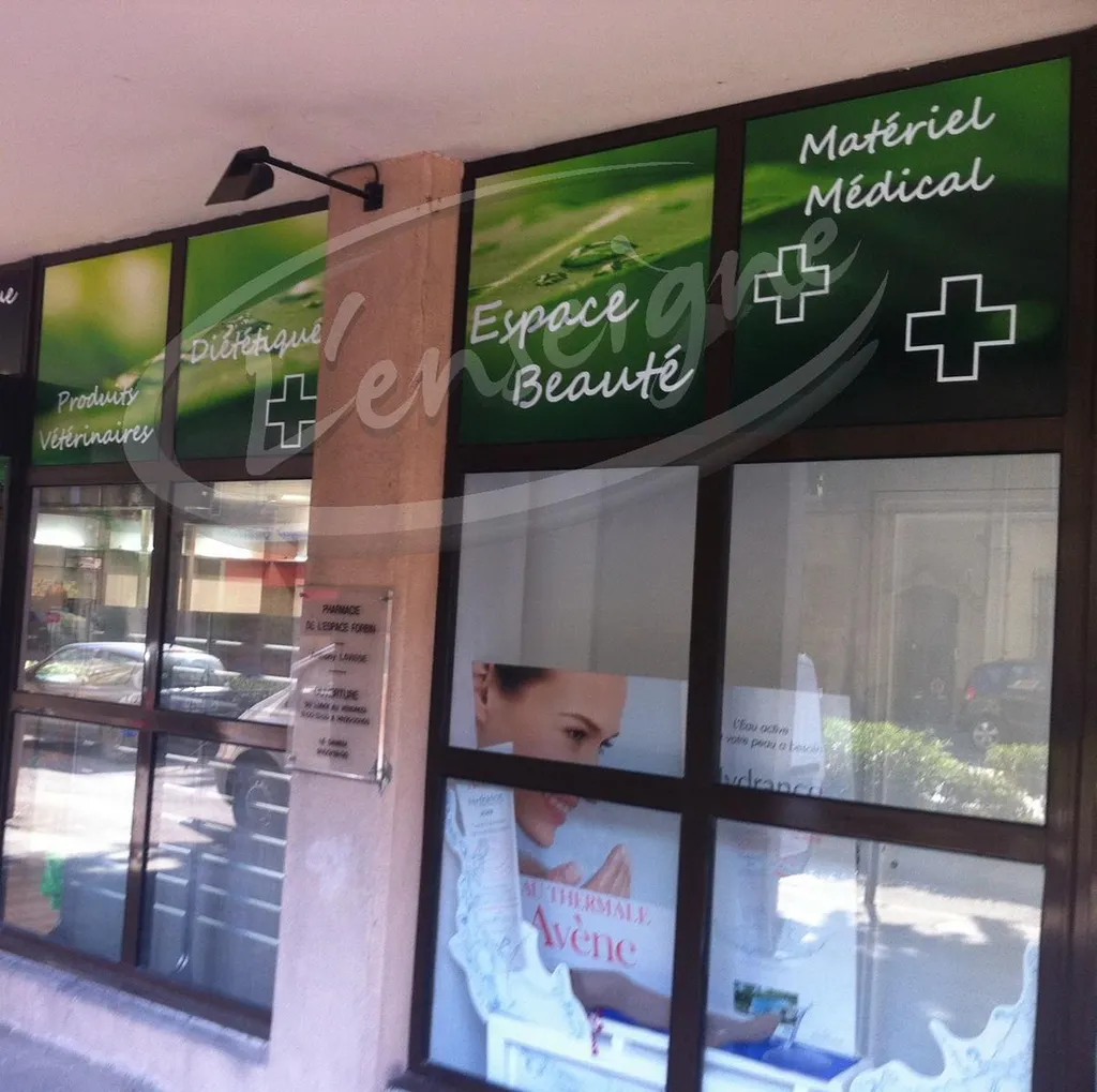 décoration extérieure de pharmacie bouches du rhone