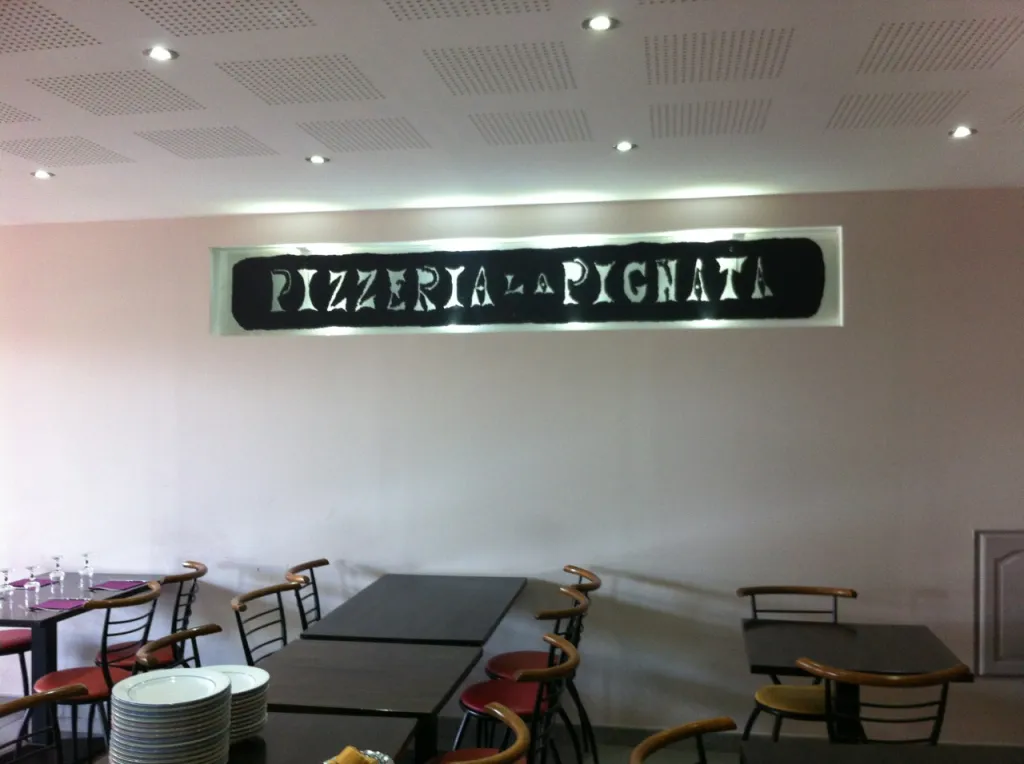 REALISATION D'UNE ENSEIGNE FER FORGE SUR MESURE A MARTIGUES