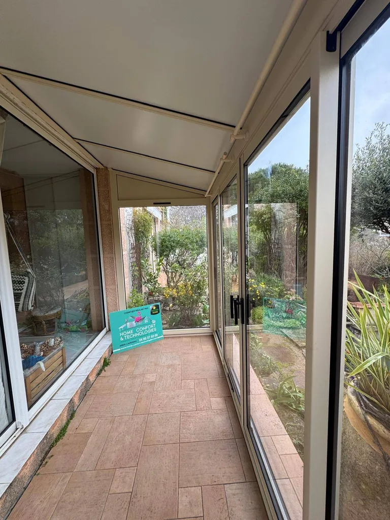 Installation d'une véranda AKENA sur mesure sur la commune de Nîmes dans le Gard