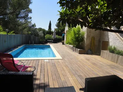 A vendre bas de villa carnoux