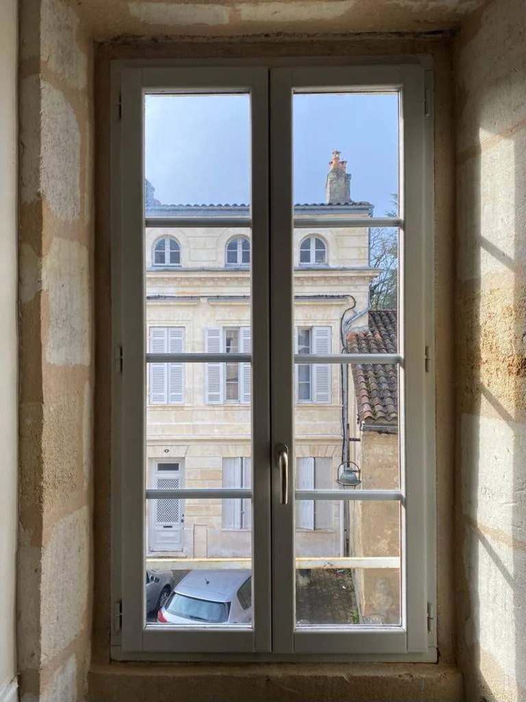 Fenêtre bois 2 vantaux avant Aquit'M