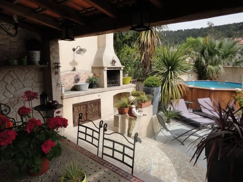 maison carnoux avec piscine