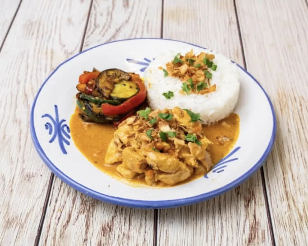 Poulet curry coco : plat fait maison de Chifoumi Globe Traiteur autour d'Aix-En-Provence