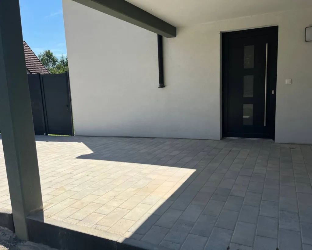 Entreprise réalisant la pose de pavé pour ma terrasse à Strasbourg dans le Bas-Rhin 