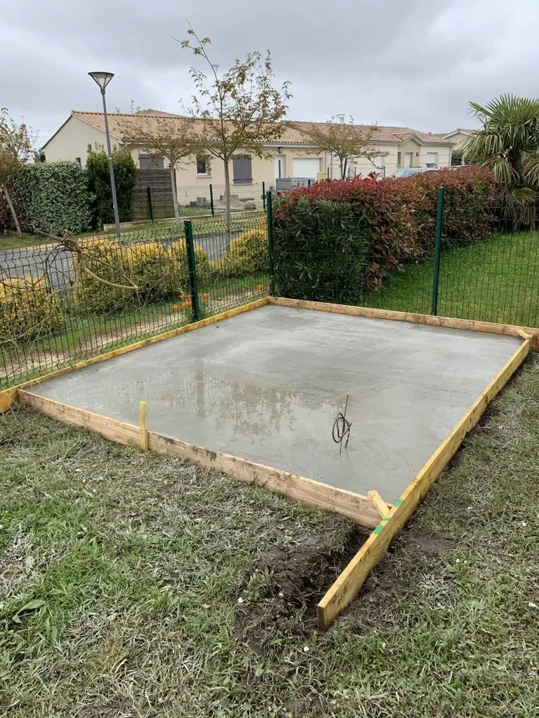 Travaux de terrassement avec création d'un dalle béton sur TALENCE