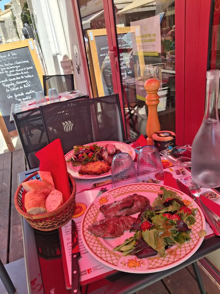 le restaurant est ouvert