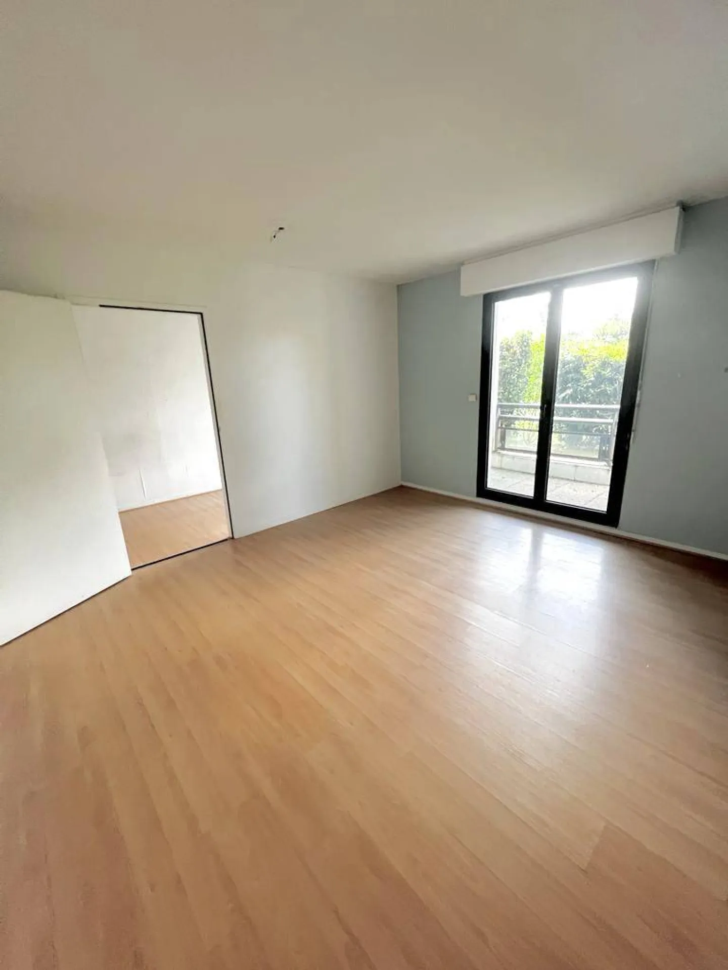 Appartement T4 à rénover avec terrasse Bordeaux  Caudéran  