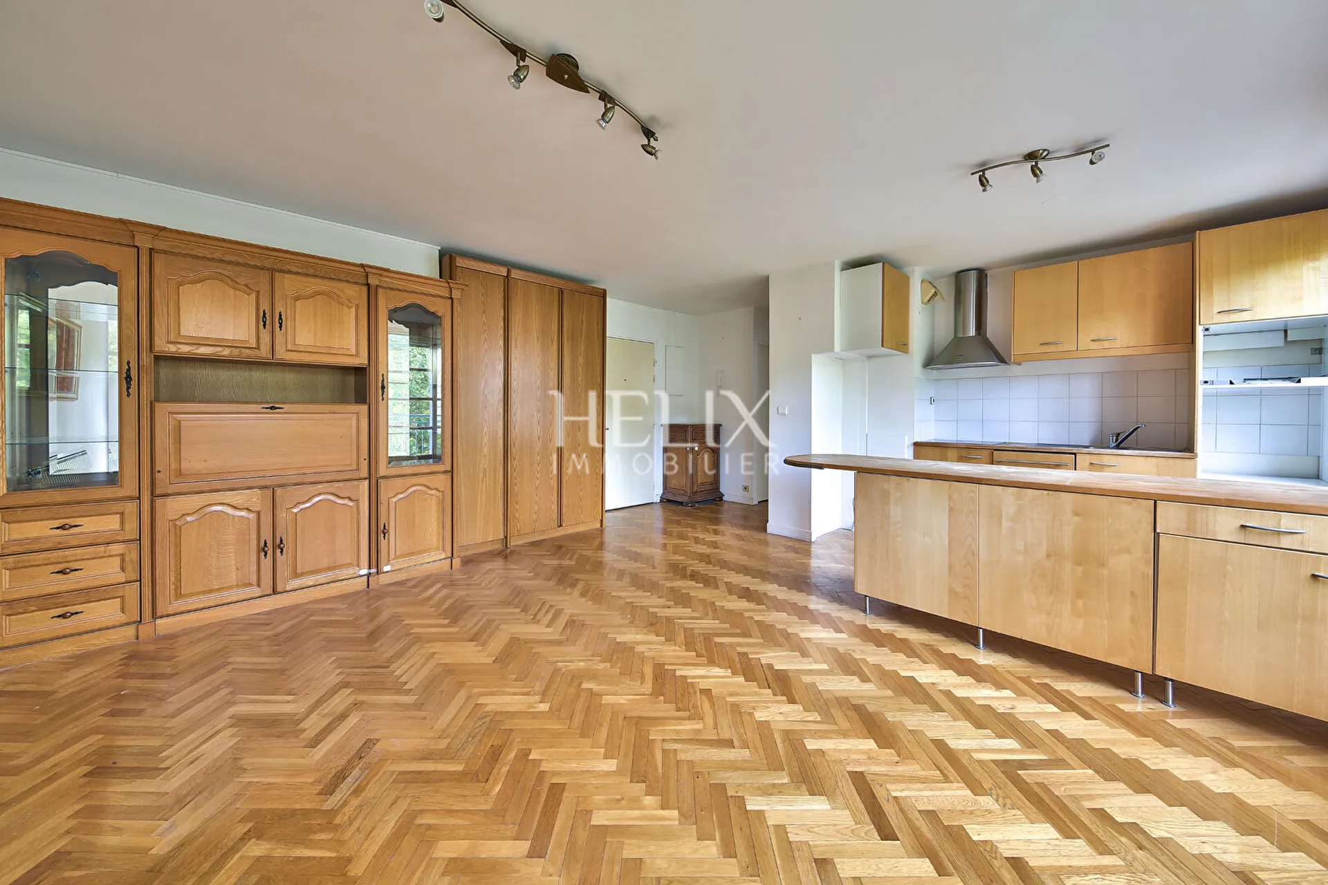 Quartier des Ursulines à Saint Germain en Laye appartement de 2 pièces avec ascenseur