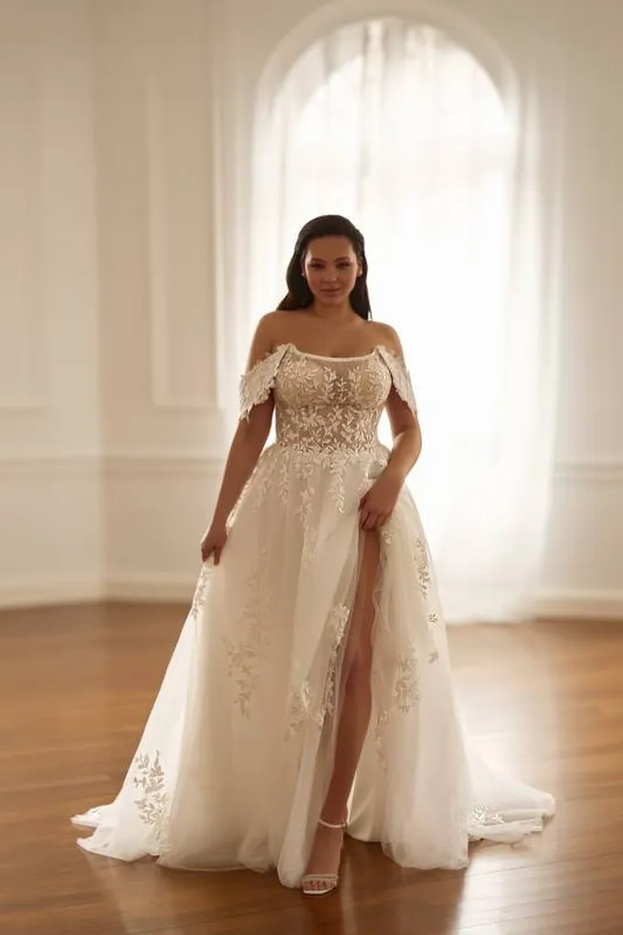 Robe de mariée grande taille princesse à Marseille