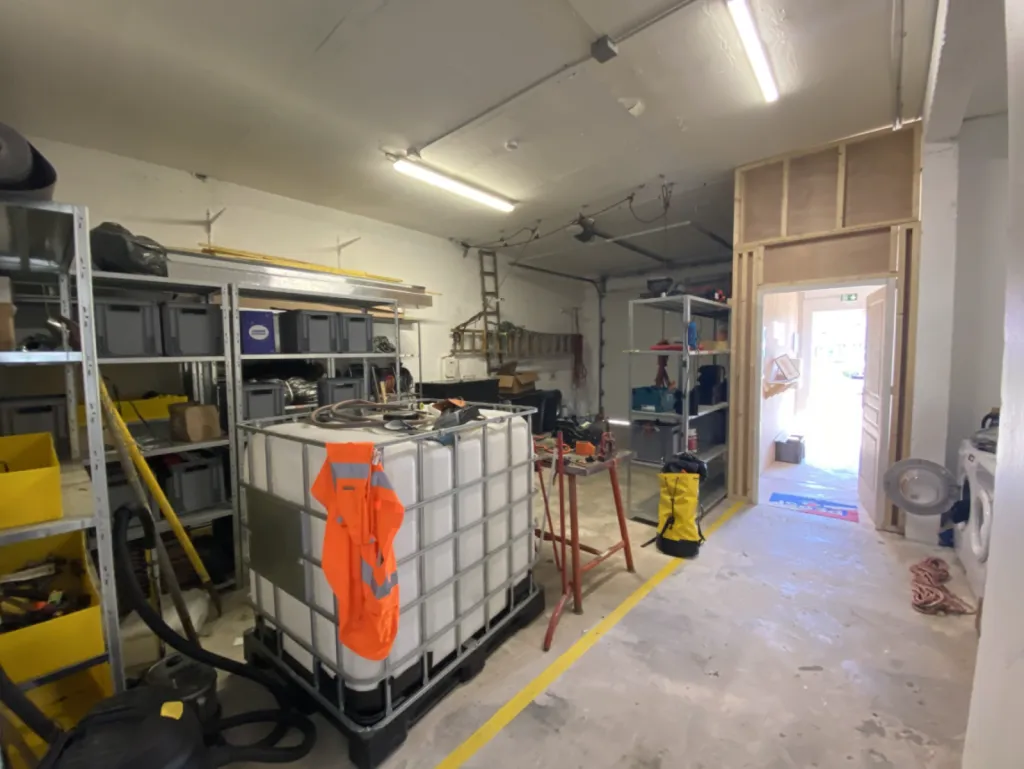 LE HAVRE - À louer Local d’activité de 100 m² avec atelier et bureaux – Proximité zone portuaire du Havre