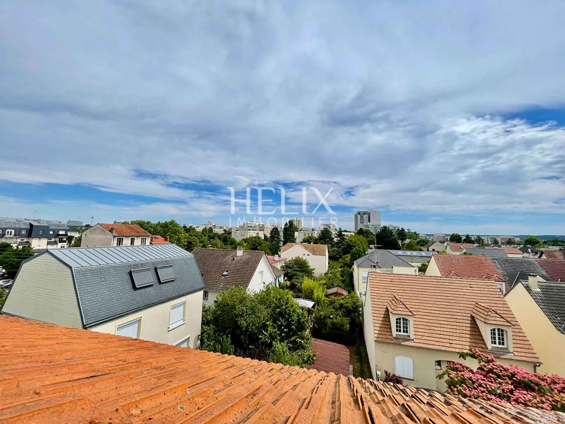 Montesson appartement de avec un petit jardin de 40 M2 sans vis à vis