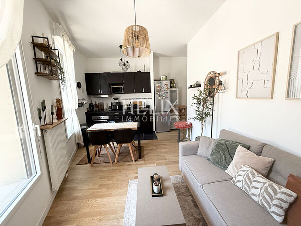 Magnifique appartement 2  pièces de 42M² habitable extrêmement bien agencé à Saint-Germain-en-Laye.