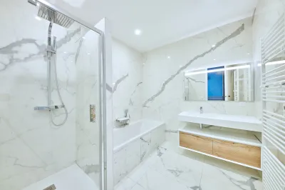 Construction d'une Salle de bain en marbre sur Bordeaux