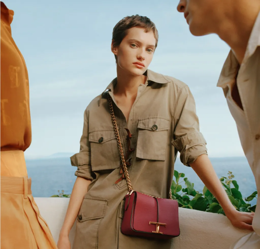 TOD'S le savoir faire Italien, une élégance sobre et moderne que Sacha a sélectionné pour vous dans son Concept Store.
