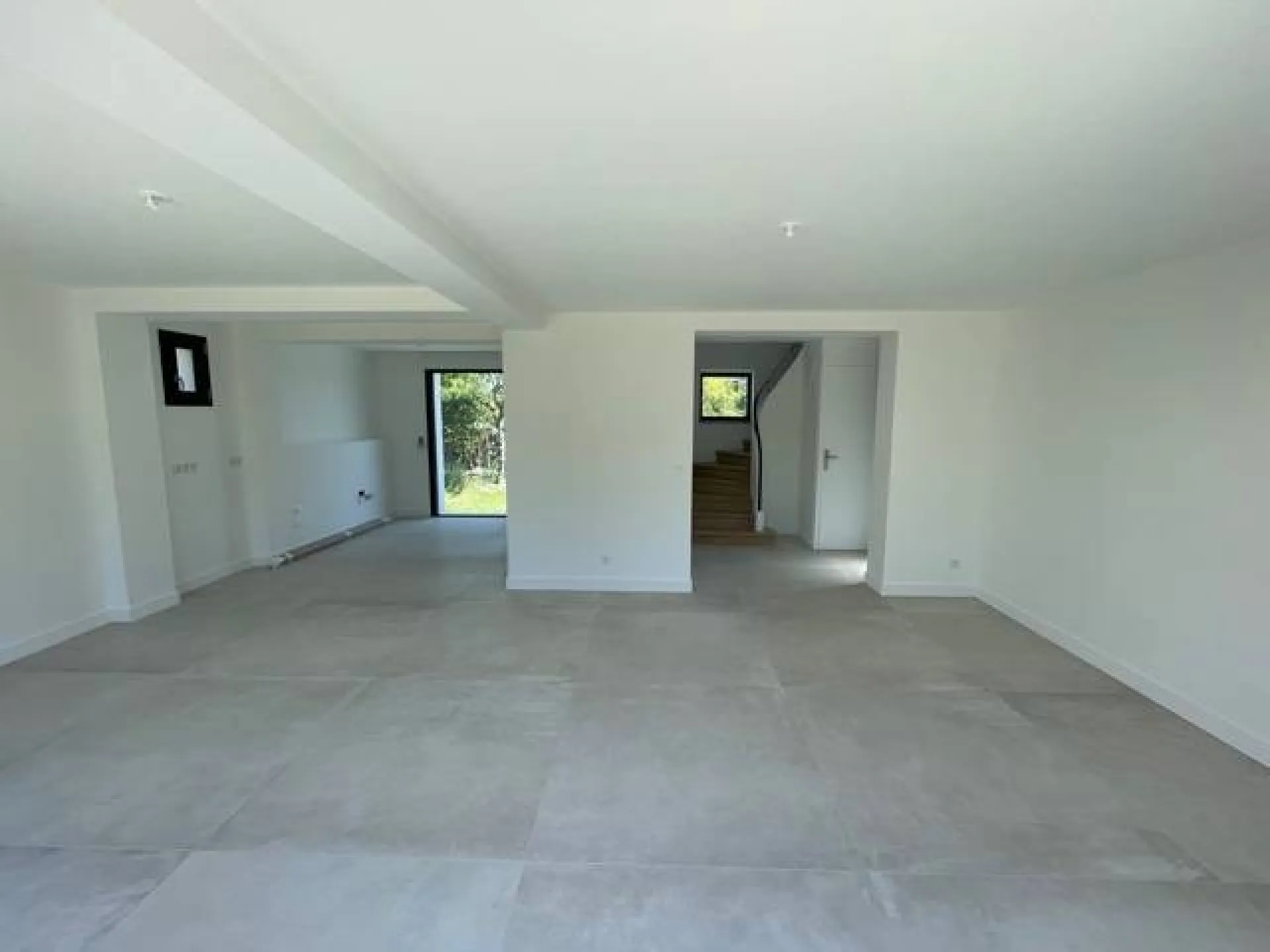 A vendre jolie maison rénovée Mérignac Limite Bordeaux Caudéran avec garage