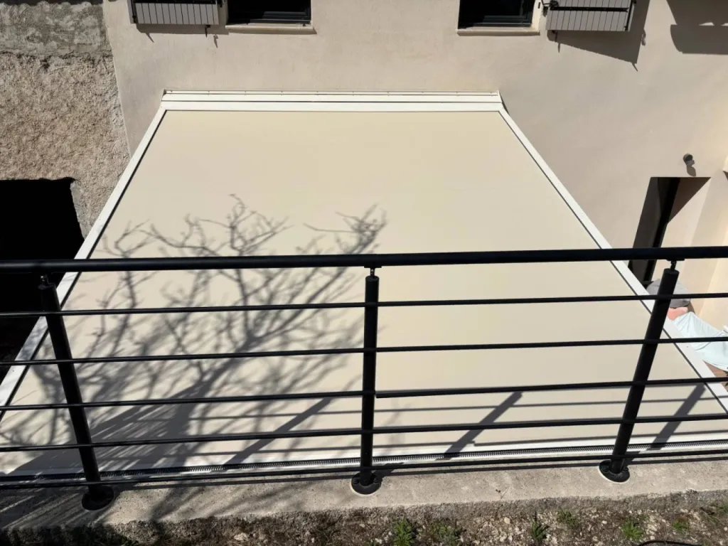 Installation d'une pergola à toile sur Bouc-Bel-Air