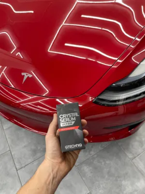 Traitement céramique à Cannes - Tesla Model 3