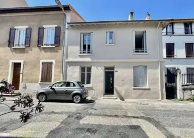Acheter une maison de ville individuelle avec 6 pièces et une piscine creusé quartier Dauphiné Lacassagne à Lyon 3ème