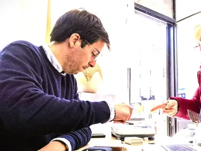 Me Capliez, commissaire priseur en estimations gratuites chez M. Ponchon