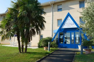 Réserver une chambre pour un séjour professionnel dans un hôtel à Créon proche de Bordeaux Hôtel ATENA