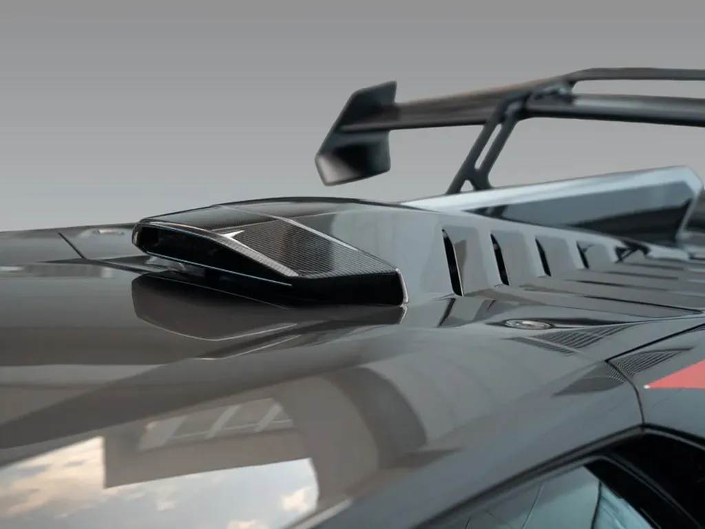 lamborghini-huracan-sto-bordeaux-prise-air-toit-carbone-aeration
