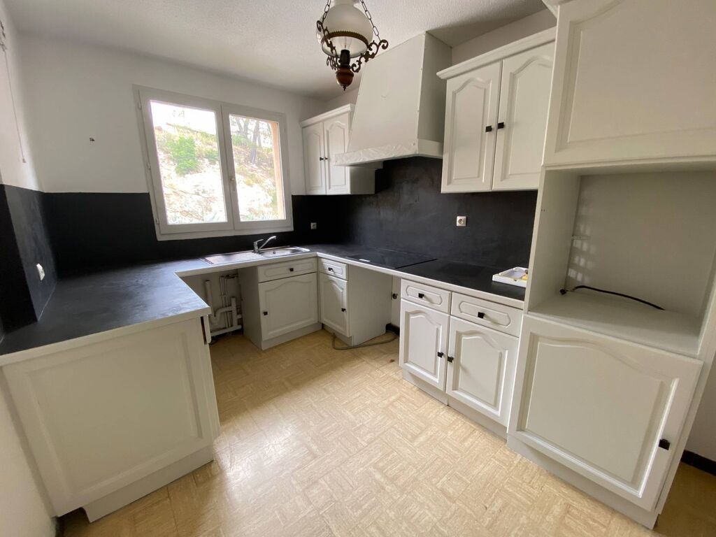 appartement a la vente avec parking et cave la bédoule