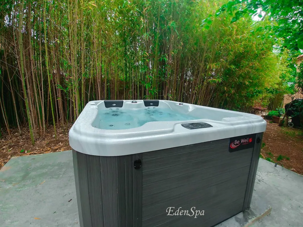 jacuzzi 3 places exterieur bambous marseille