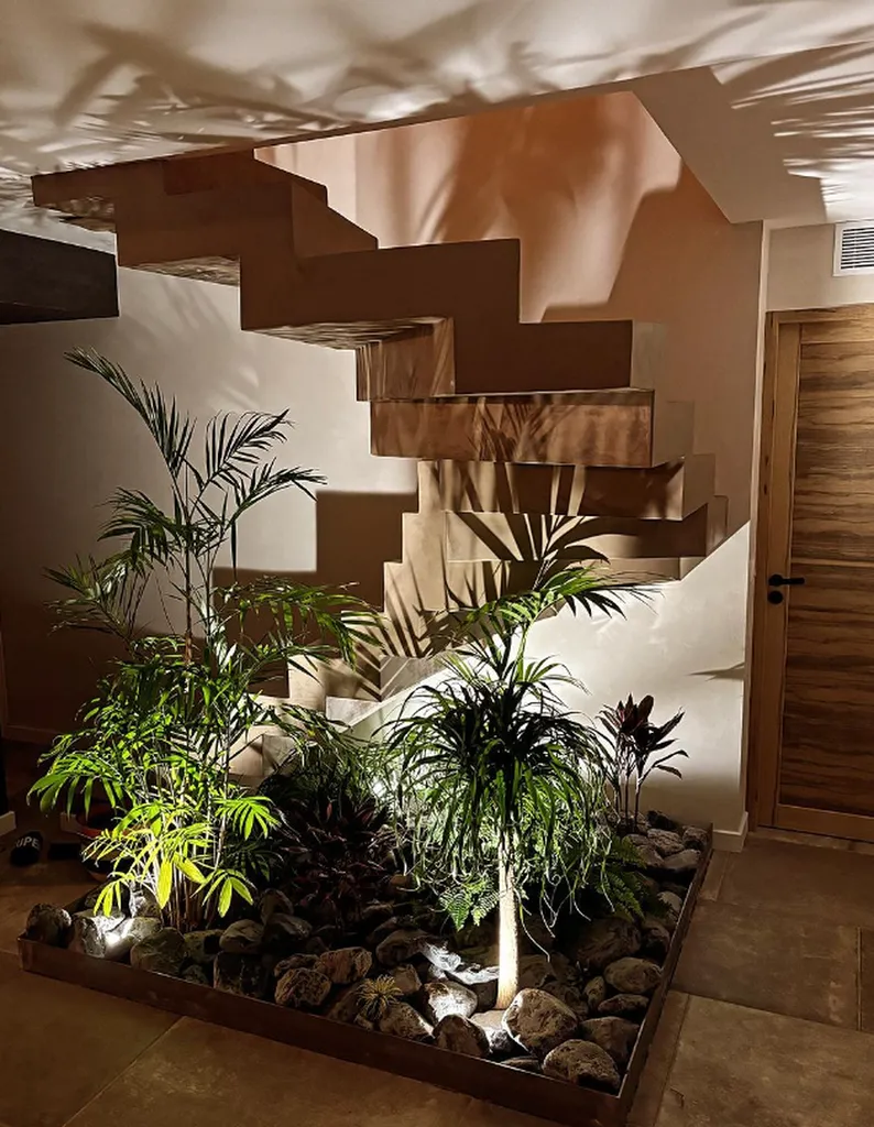 mur et escalier en béton cire couleur sur mesure dans le VAR