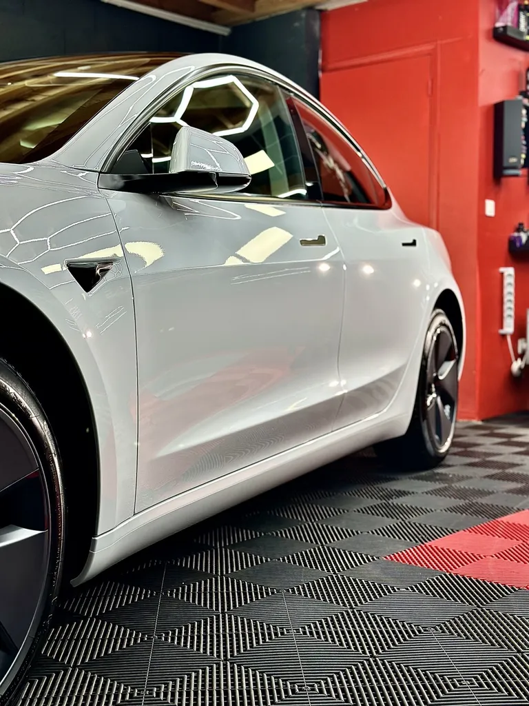 film de protection carrosserie PPF Lyon anti rayures tesla model 3 