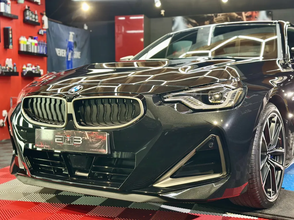 Detailing polissage protection carrosserie spécialiste BMW série 2 Brignais